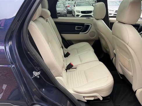 Used 2016 Land Rover Discovery Sport HSE Luxury AWD/4WD image 18