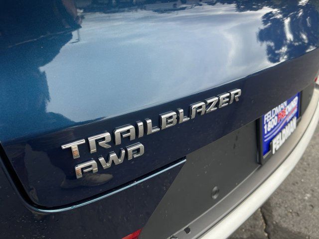 Used 2021 Chevrolet TrailBlazer LT AWD/4WD image 30