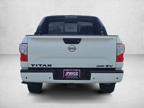 Used 2023 Nissan Titan SV w/ SV Convenience Package image 7