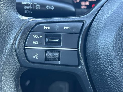 Certified 2023 Honda Accord EX image 9