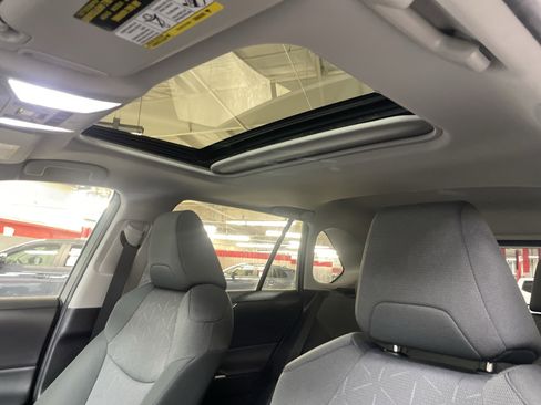 Certified 2022 Toyota RAV4 XLE w/ Convenience Package image 28