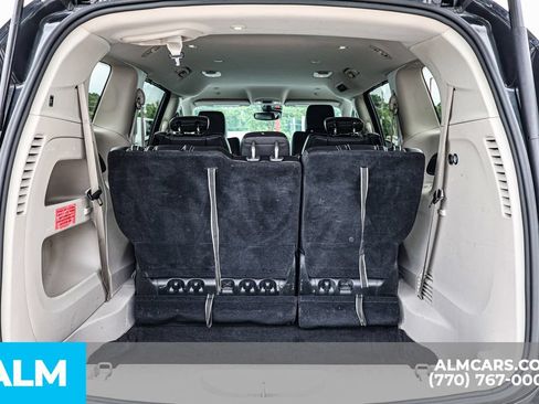 Used 2023 Chrysler Pacifica Touring-L FWD image 23