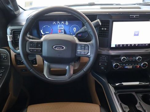 Used 2025 Ford F450 Lariat w/ Chrome Package image 24