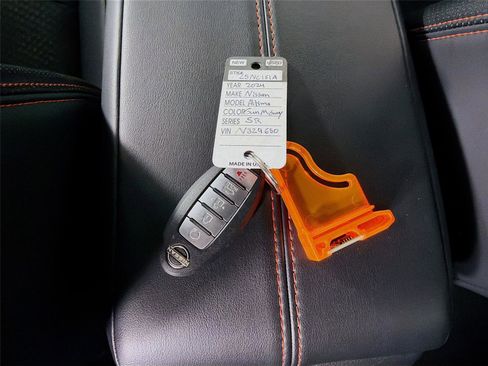 Used 2024 Nissan Altima 2.5 SR image 30