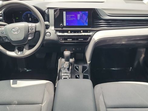 Used 2025 Toyota Camry LE FWD image 11