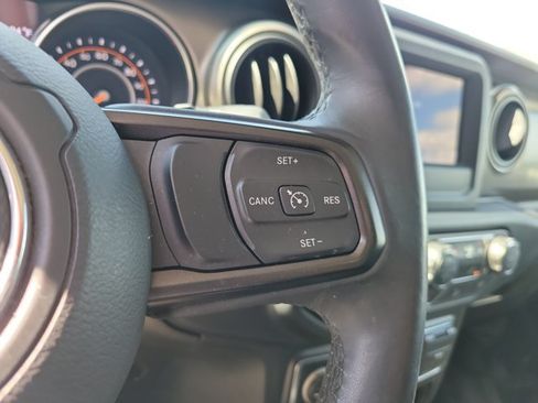 Used 2019 Jeep Wrangler Sport AWD/4WD image 23