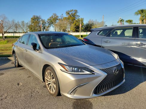 Used 2020 Lexus ES 350 w/ Premium Package image 30