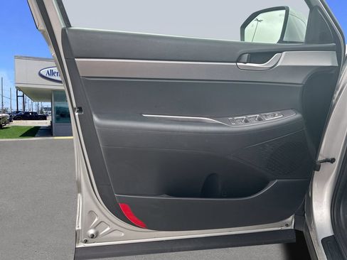 Used 2023 Hyundai Palisade SEL FWD image 16
