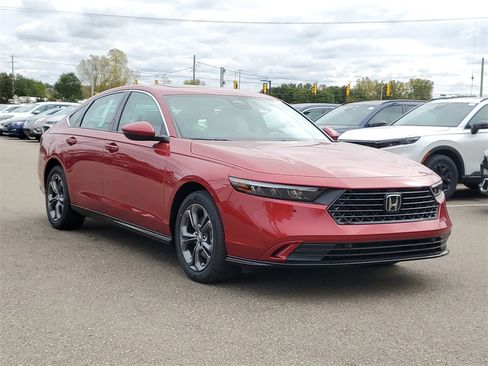 New 2025 Honda Accord EX-L image 4