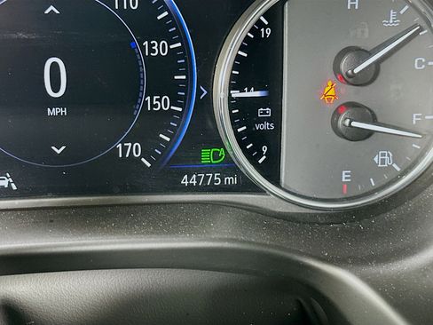 Used 2024 Buick Enclave Premium image 19