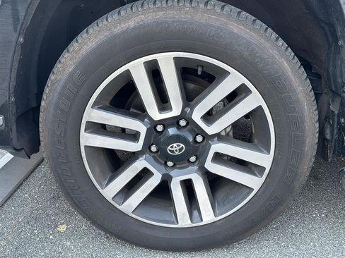 Used 2023 Toyota 4Runner Limited image 4