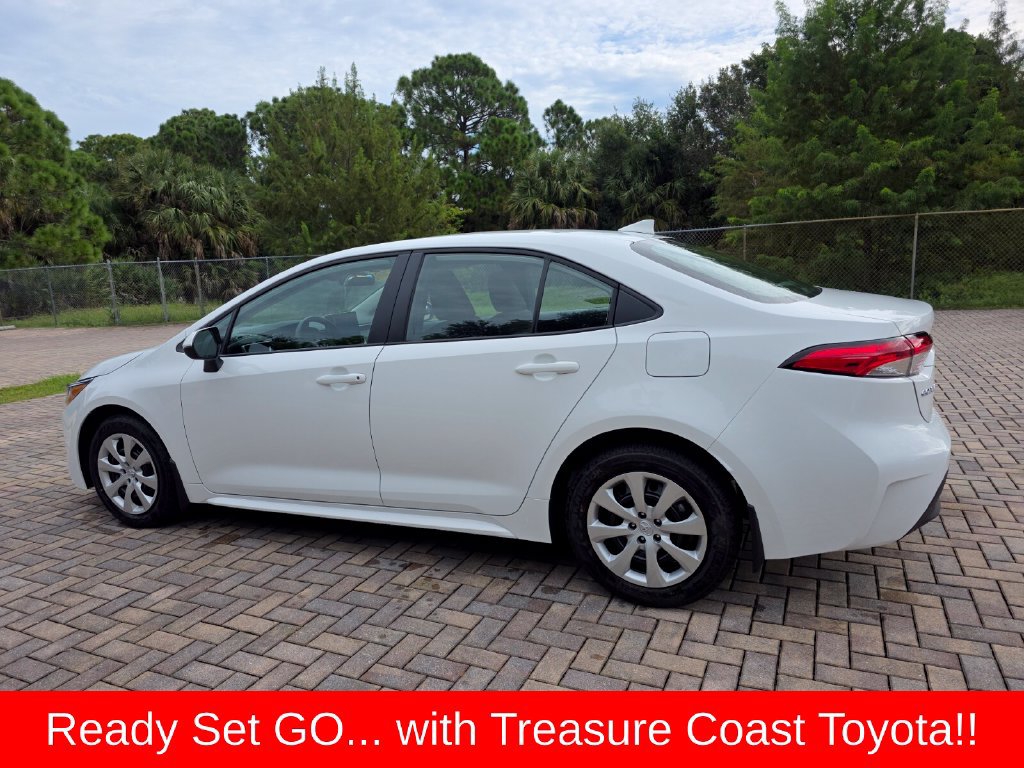 Used 2026 Toyota Corolla LE FWD image 10