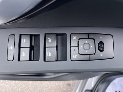 Used 2024 Kia Niro Wind w/ Wind Preserve Package FWD image 18