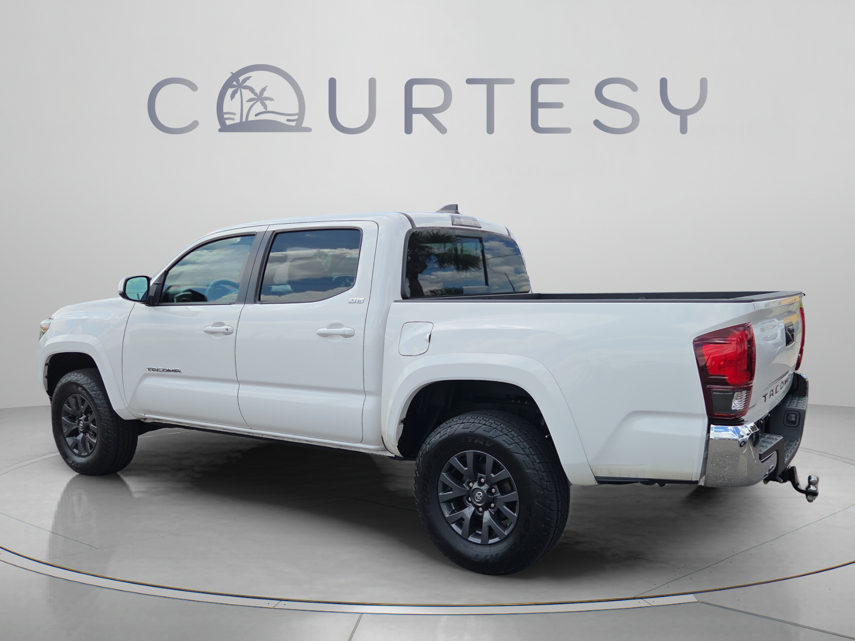 Certified 2023 Toyota Tacoma SR5 RWD image 3