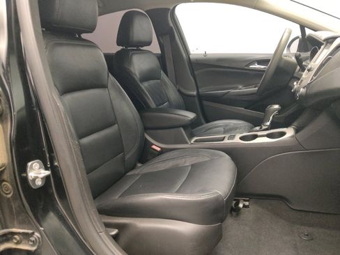 Used 2017 Chevrolet Cruze LS image 21