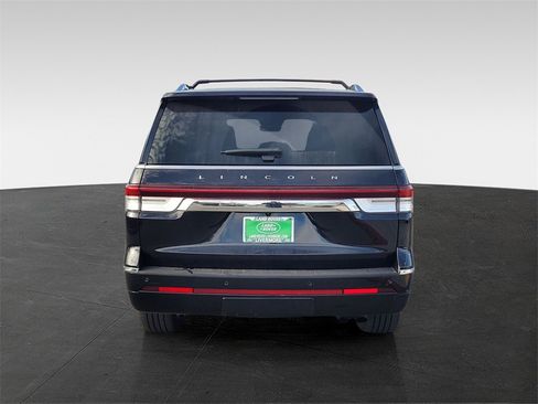 Used 2023 Lincoln Navigator Reserve image 6