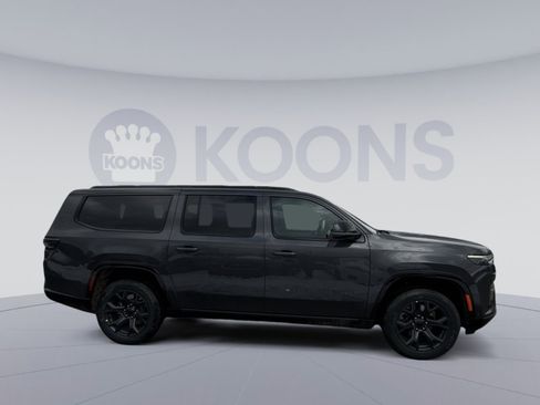 New 2026 Jeep Grand Wagoneer L Limited w/ Premium Group II image 8