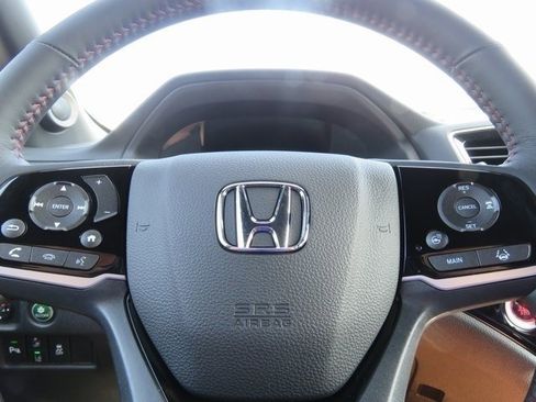 Used 2022 Honda Pilot Black Edition image 23