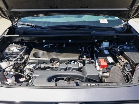 Used 2025 Toyota RAV4 LE AWD/4WD image 34