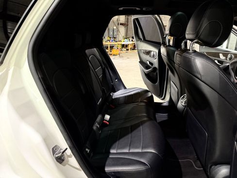 Used 2018 Mercedes-Benz GLC 300 image 22