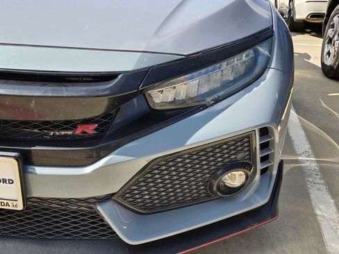 Used 2019 Honda Civic Type R image 22