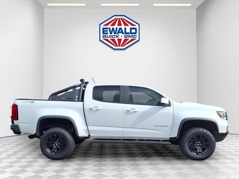 Certified 2022 Chevrolet Colorado ZR2 w/ ZR2 Dusk Special Edition AWD/4WD image 3
