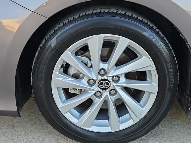 Used 2024 Toyota Camry LE w/ Convenience Package FWD image 13