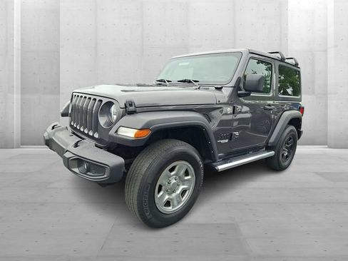 Used 2021 Jeep Wrangler Sport AWD/4WD image 3