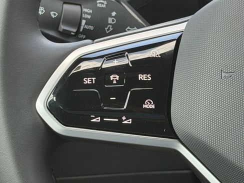New 2026 Volkswagen ID.4 Pro RWD image 14