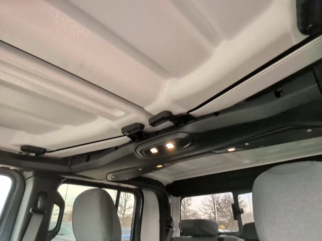 New 2026 Jeep Gladiator Sport AWD/4WD image 31
