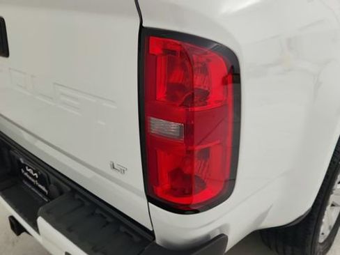 Used 2022 Chevrolet Colorado LT w/ LT Convenience Package RWD image 27