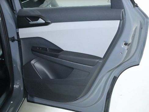 Certified 2023 Volkswagen Taos SEL AWD/4WD image 34