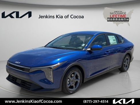 New 2026 Kia K4 FWD image 11