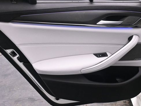 Used 2022 BMW M5 w/ Competition Package image 16