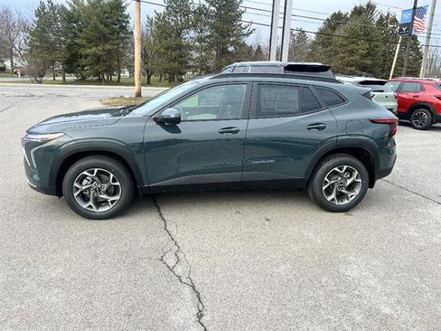 New 2026 Chevrolet Trax LT w/ Driver Confidence Package image 2