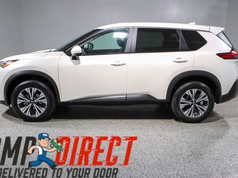 Used 2023 Nissan Rogue SV image 10