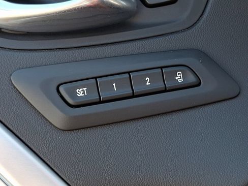 Used 2017 Chevrolet Camaro SS RWD image 27