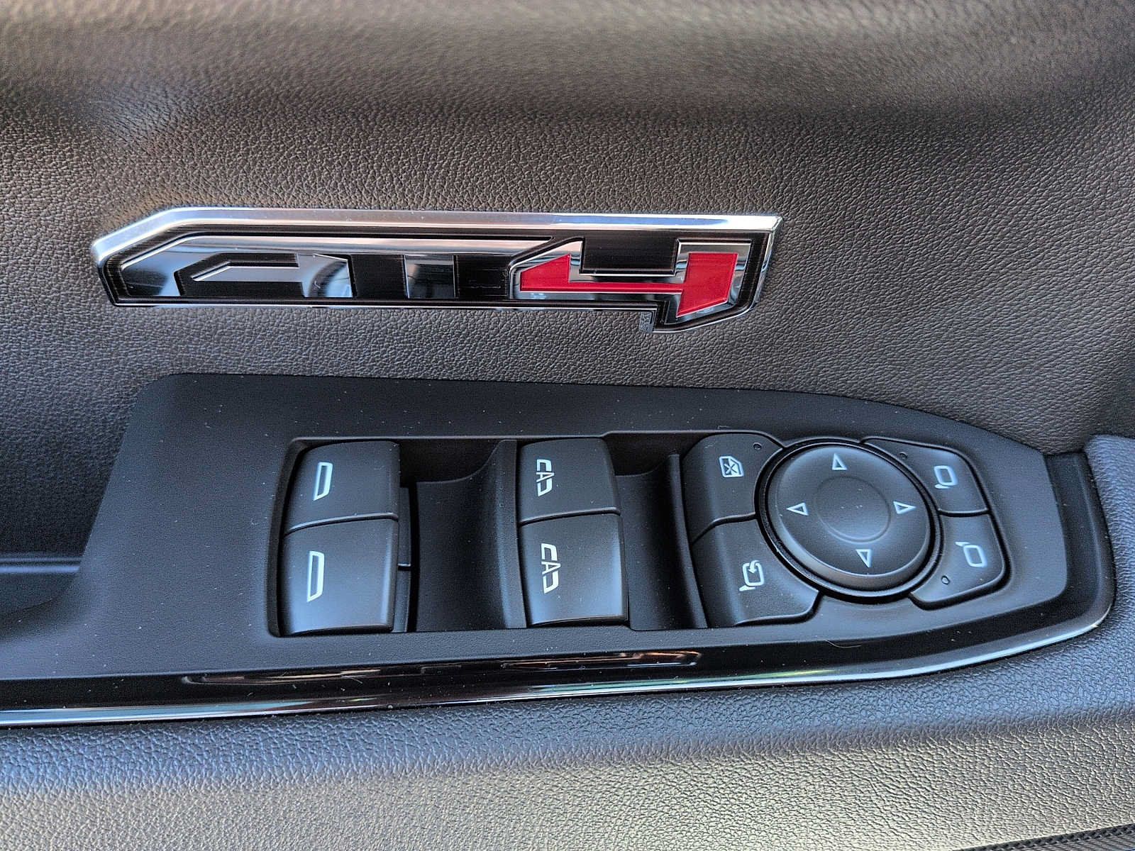 Used 2025 GMC Sierra 1500 AT4 w/ AT4 Premium Package AWD/4WD image 17