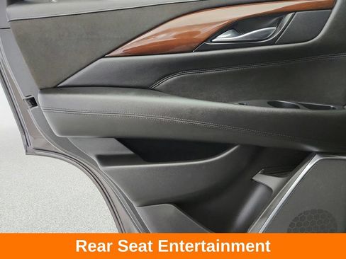 Used 2018 Cadillac Escalade Luxury AWD/4WD image 32