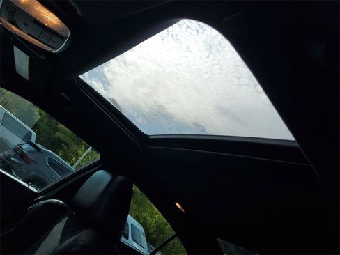 Used 2021 Dodge Charger R/T w/ Plus Group image 25