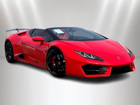 Used 2018 Lamborghini Huracan LP 580-2 RWD image 3