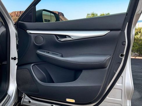 Used 2019 INFINITI QX50 Luxe w/ Navigation Package image 24