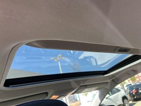 Used 2017 Toyota RAV4 Limited w/ Advanced Technology Package image 11