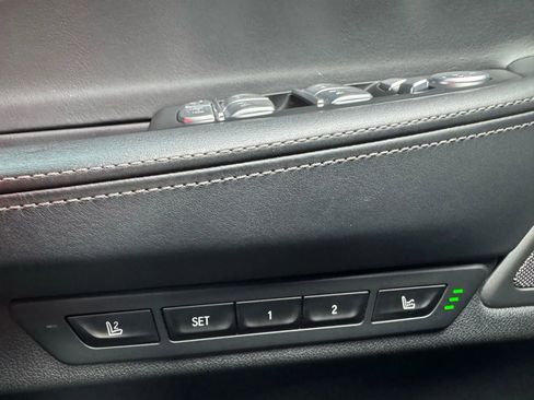 Used 2019 BMW 750i w/ Executive Package image 39