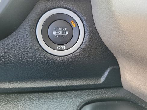 Used 2022 RAM 1500 Laramie AWD/4WD image 23