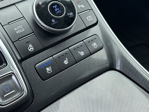 Used 2023 Hyundai Santa Fe Limited AWD/4WD image 32