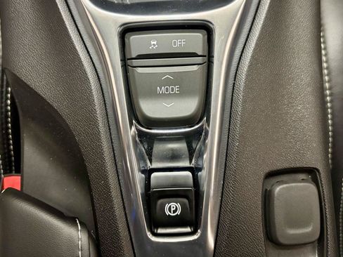 Used 2018 Chevrolet Camaro SS RWD image 28