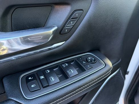 Used 2022 RAM 1500 Laramie image 13