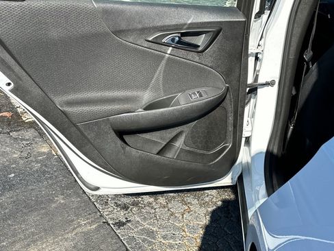 Used 2024 Chevrolet Malibu LT image 21