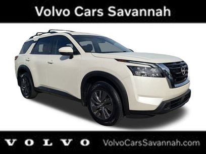 Used 2024 Nissan Pathfinder SV